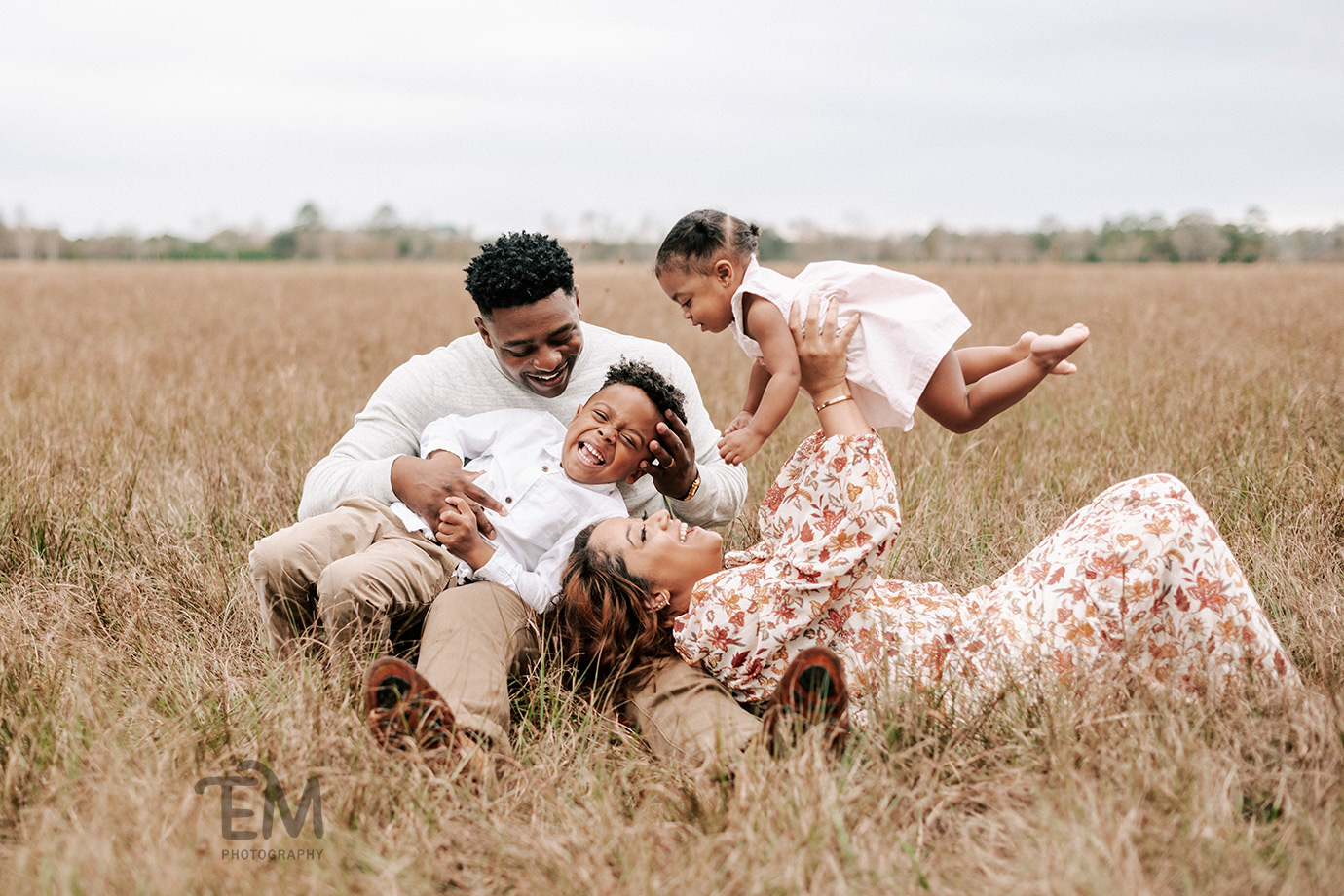 Family Photographer Jacksonville FL | Young family fall field session